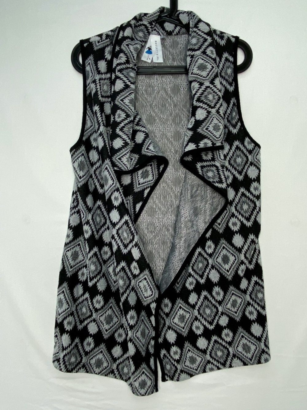Society Girl Womens Size Medium Open Front Knit Sweater Vest Black Gray Pattern